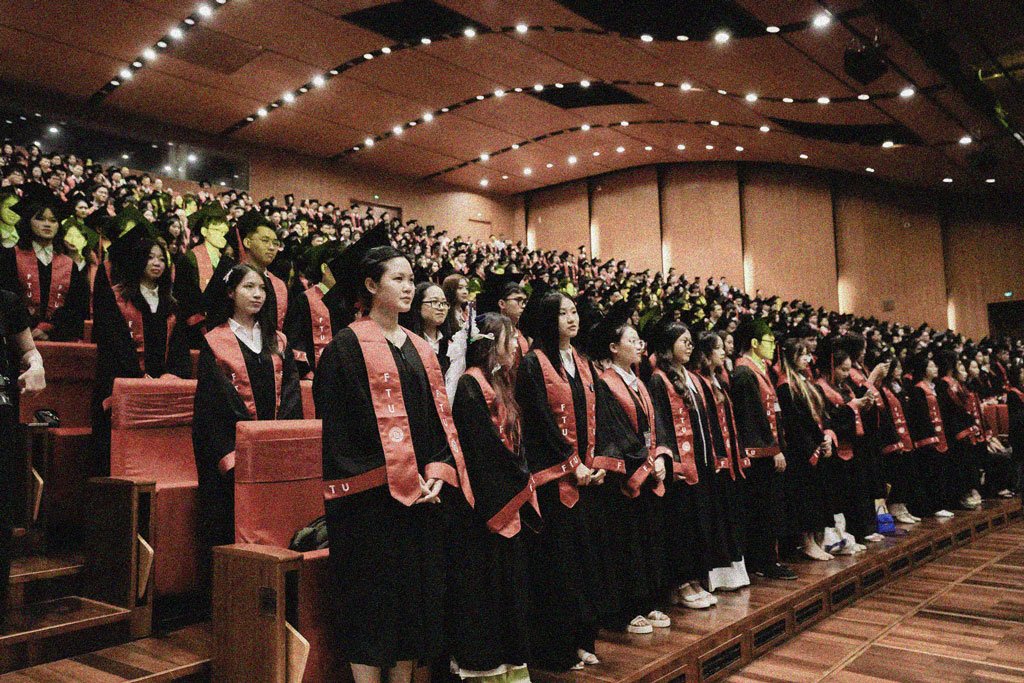 Đại học ngoại thương
